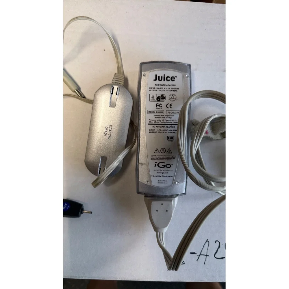iGo Juice 70 Universal AC DC Power Adapter Laptop Charger‎ PS0055 Silver